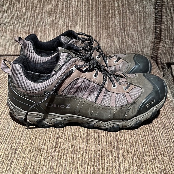 oboz waterproof hiking shoes